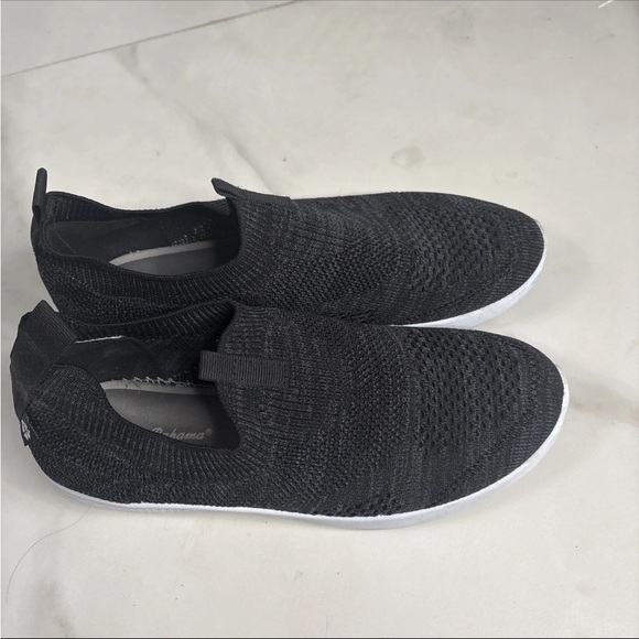 Tommy Bahama Black Knit Womens Shoes -size 8 - Picture 4 of 4